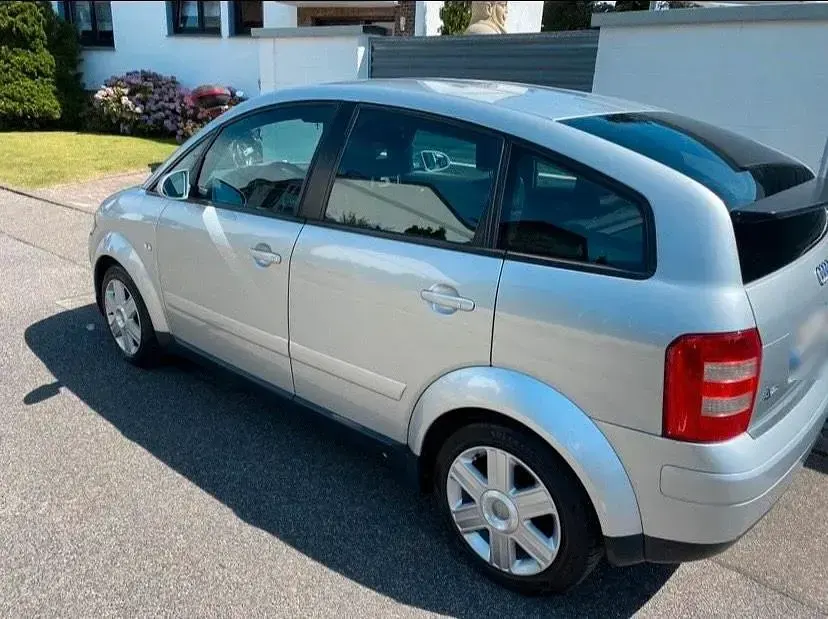 Gebraucht Audi A2 75 PS (55 kW) 2001 Silber Kleinwagen