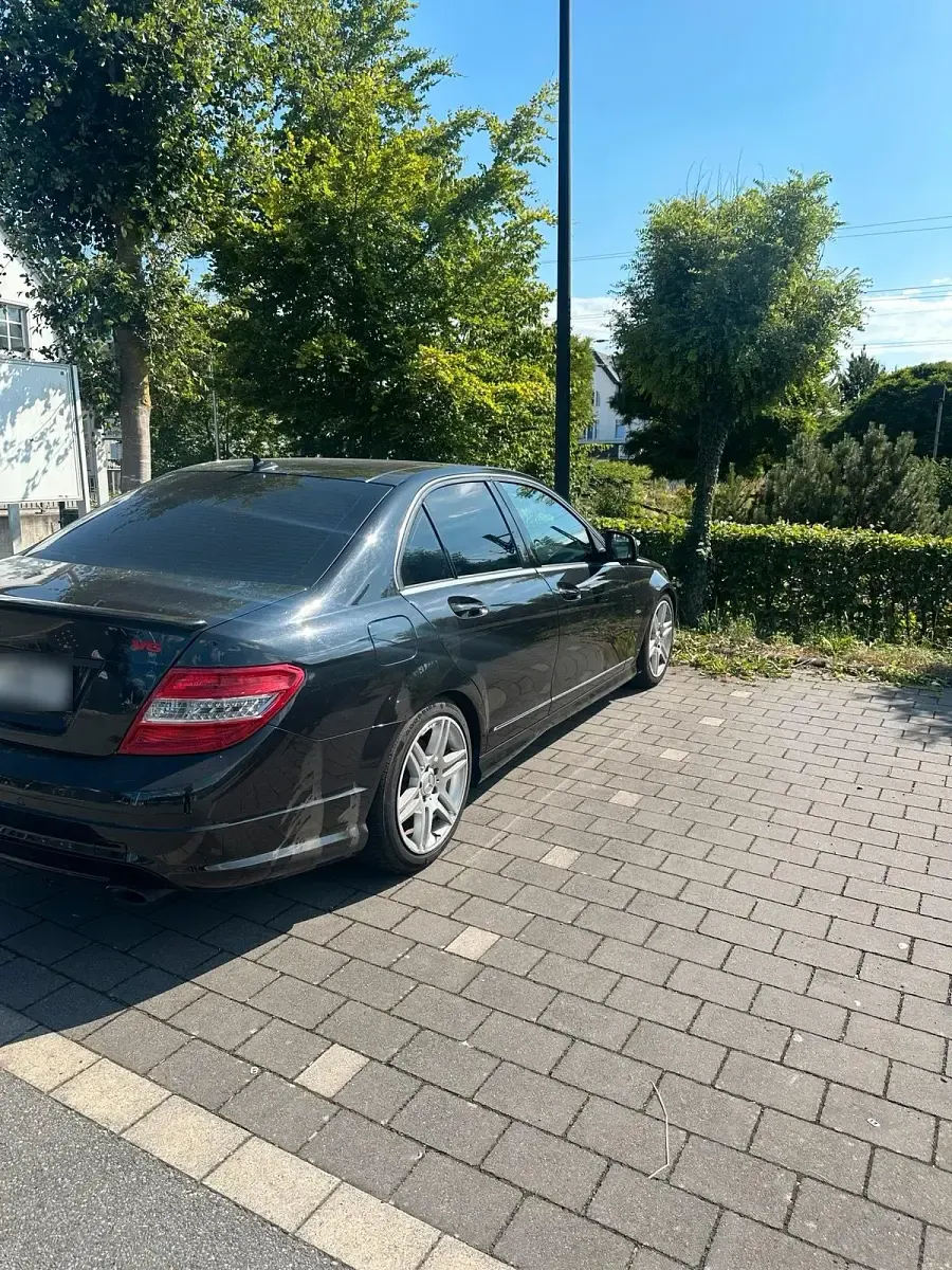 Gebraucht Mercedes C320 AMG 224 PS (164 kW) 2007 Schwarz Limousine