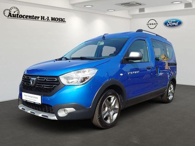Gebraucht Dacia Dokker Stepway 131 PS (96 kW) 2019 Blau Van / Kleinbus