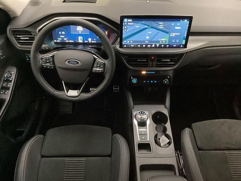 Gebraucht Ford Kuga Active X 242 PS (177 kW) 2024 Rot SUV