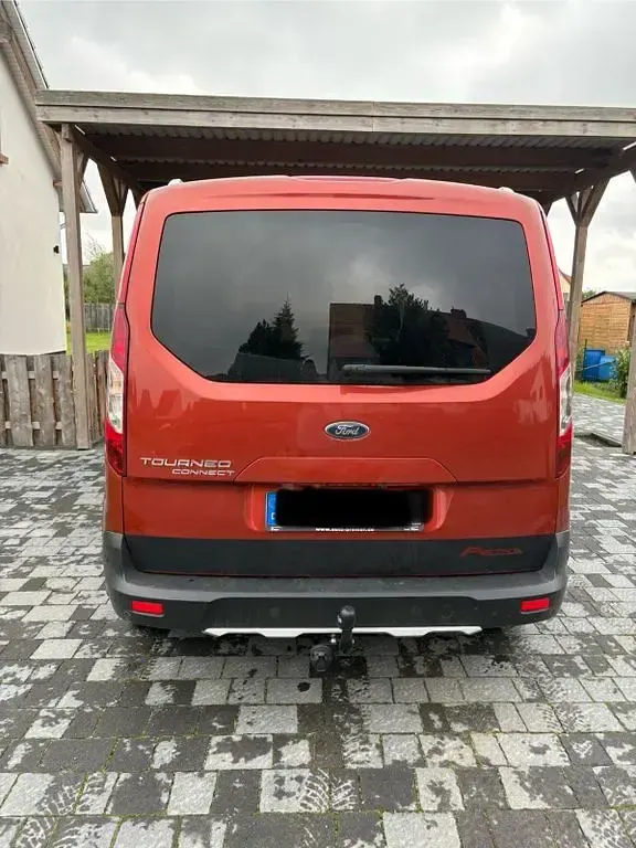 Gebraucht Ford Tourneo Active 101 PS (74 kW) 2021 Rot Van / Kleinbus