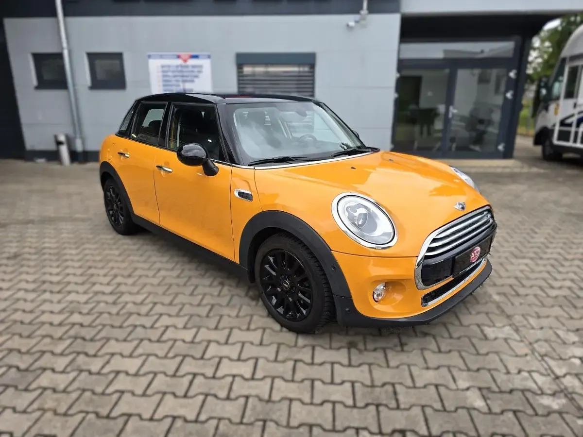 Occasion Mini Cooper D 116 PK (85 kW) 2015 Oranje Hatchback