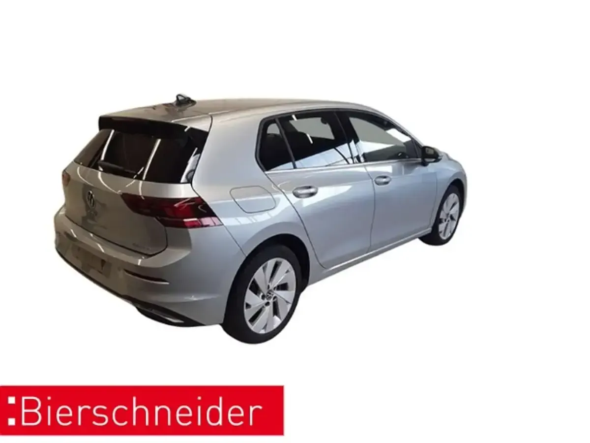 Gebraucht VW Golf VIII 204 PS (150 kW) 2025 Silber Limousine