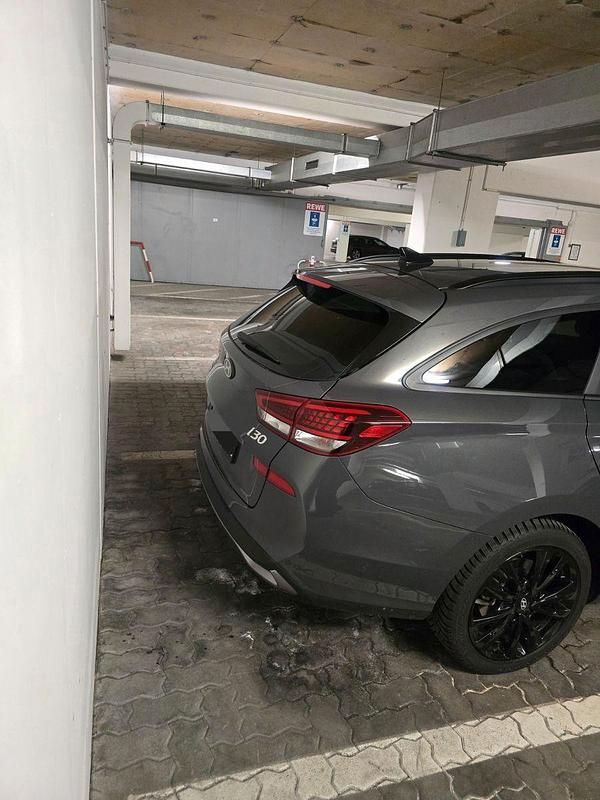 Gebraucht Hyundai i30 Advantage 101 PS (74 kW) 2024 Grau Kombi