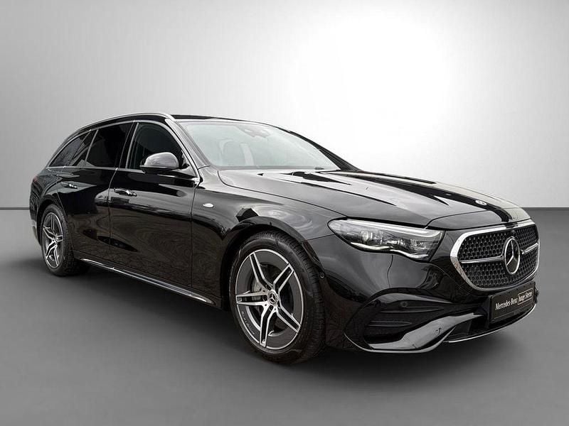 Gebraucht Mercedes E300 AMG 197 PS (144 kW) 2025 Schwarz Limousine