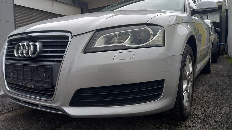 Gebraucht Audi A3 Ambiente 160 PS (117 kW) 2009 Silber Kleinwagen