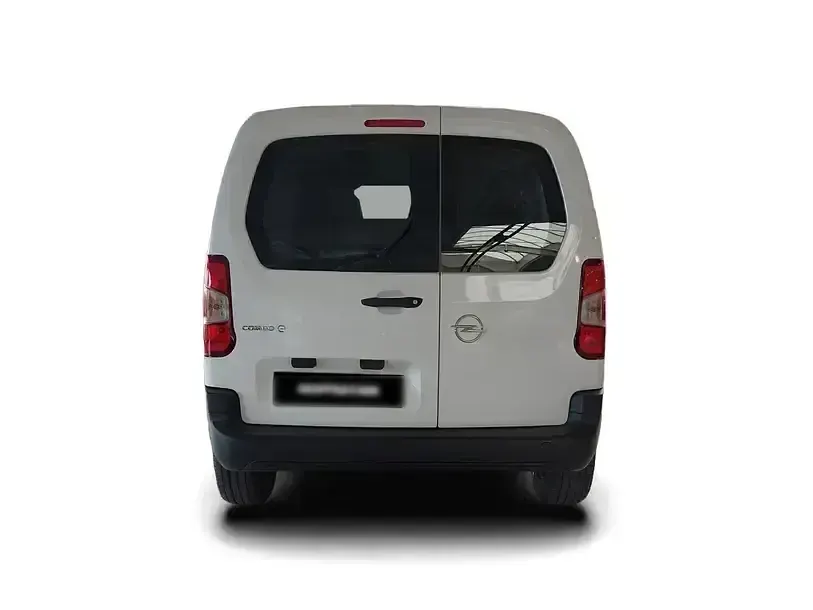 Używany Opel Combo-e Life 100 kW (136 KM) 2023 Biały Sedan/Limuzyna