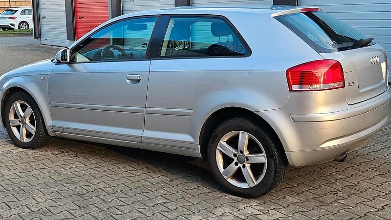 Gebraucht Audi A3 102 PS (75 kW) 2003 Silber Kleinwagen