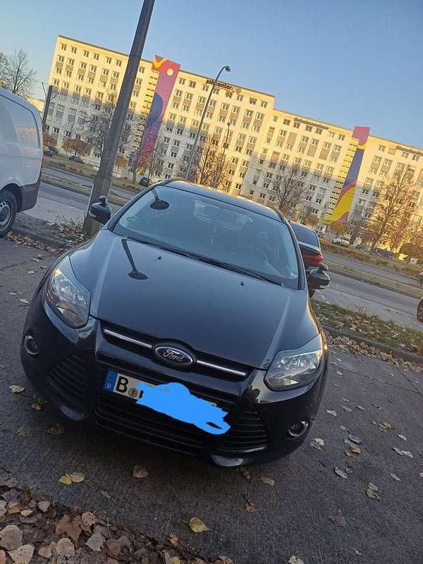 Gebraucht Ford Focus Trend 125 PS (91 kW) 2013 Kombi
