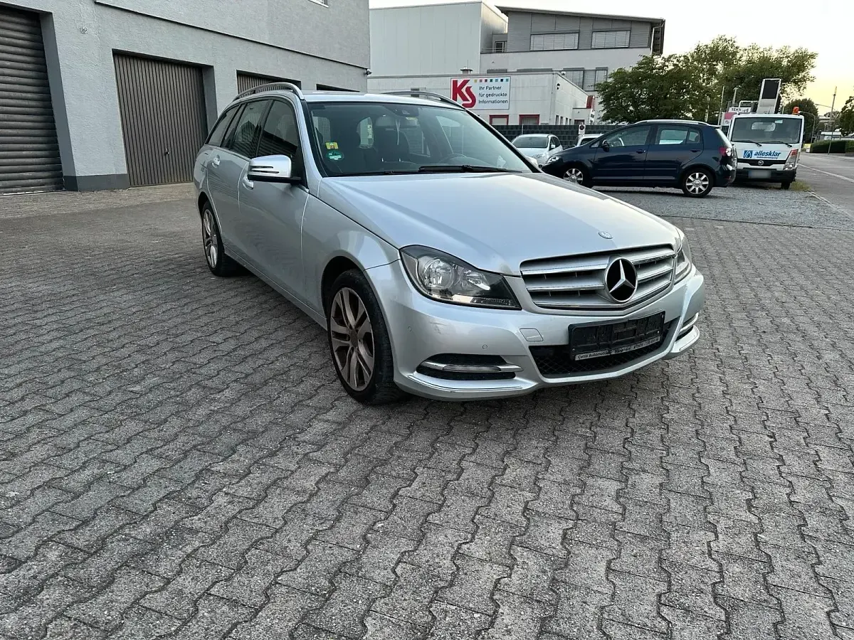 Gebraucht Mercedes C220 Avantgarde 170 PS (125 kW) 2012 Silber Kombi