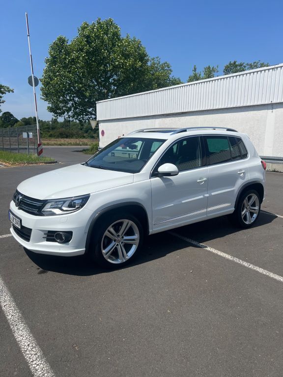 Weiß Gebraucht 2014 VW Tiguan SUV | 17.750 € (Fairer Preis) - Bild 1/4