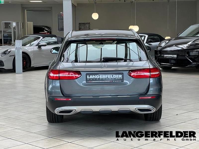 Gebraucht Mercedes E400 340 PS (250 kW) 2019 Selenitgrau  metalliclack Kombi