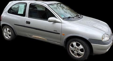 Gebraucht Opel Corsa 65 PS (47 kW) 2000 Silber Limousine