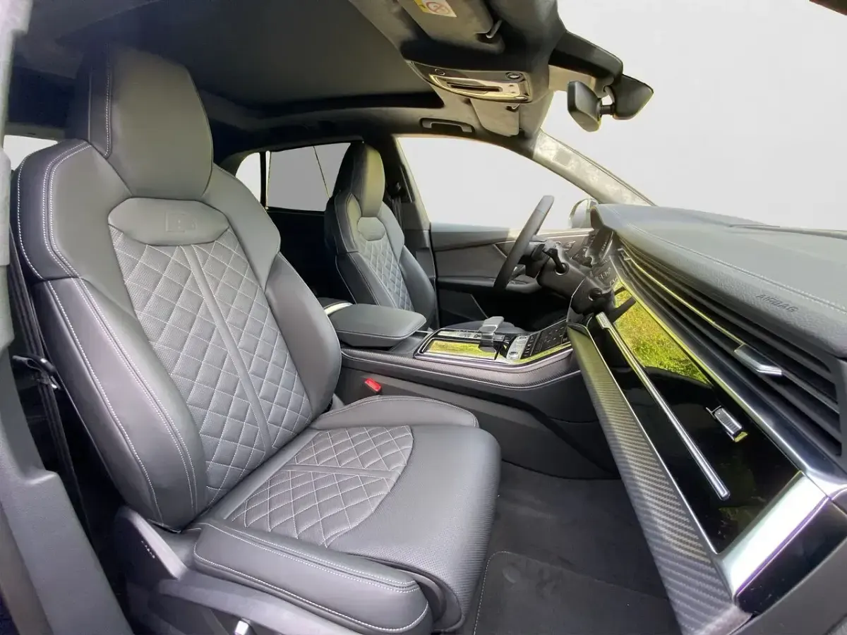 Neu Audi Q8 Design 286 PS (210 kW) 2026 Waitomoblau metallic (metallic) SUV