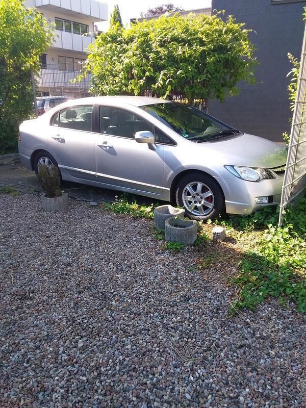 Silber Gebraucht 2006 Honda Civic Hybrid Limousine | 3.500 € - Bild 1/4