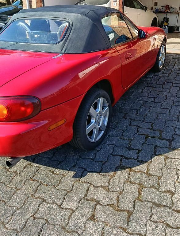 Gebraucht Mazda MX5 110 PS (80 kW) 1999 Rot Cabrio