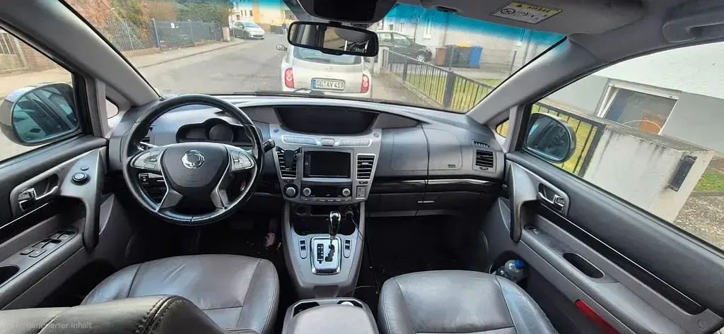 Usata SsangYong Rodius Sapphire 178 CV (130 kW) 2016 Nero Monovolume