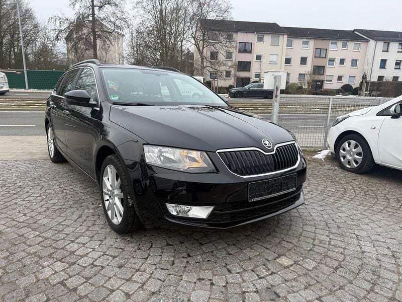 Gebraucht Skoda Octavia Active 110 PS (80 kW) 2016 Schwarz Kleinwagen