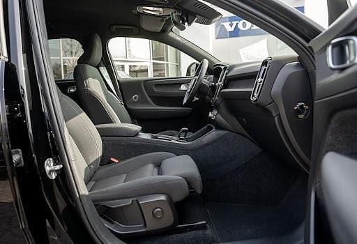 Gebraucht Volvo EX40 Plus 169 kW (231 PS) 2023 Schwarz SUV