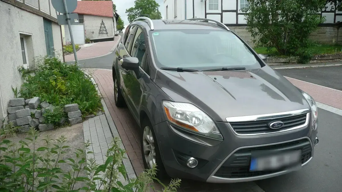 Gebraucht Ford Kuga 163 PS (119 kW) 2012 Grau SUV