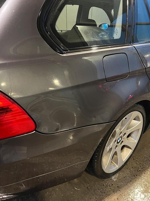 Gebraucht BMW 320 177 PS (130 kW) 2008 Grau Kombi