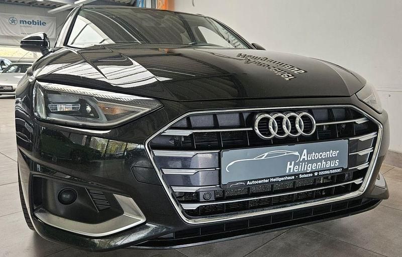 Second-hand Audi A4 Advanced 204 CP (150 kW) 2023 Negru Break