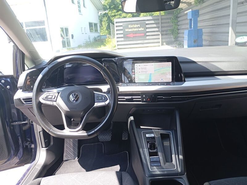 Blau Gebraucht 2021 VW Golf VIII Active Kombi | 19.800 € (Fairer Preis) - Bild 1/4