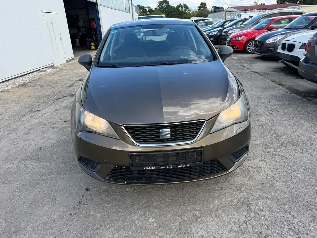 Gebraucht Seat Ibiza Reference 69 PS (50 kW) 2012 Braun Limousine