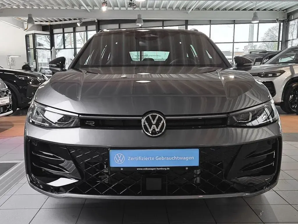 Gebraucht VW Passat R-line 177 PS (130 kW) 2026 Diabasgrau metallic Kombi