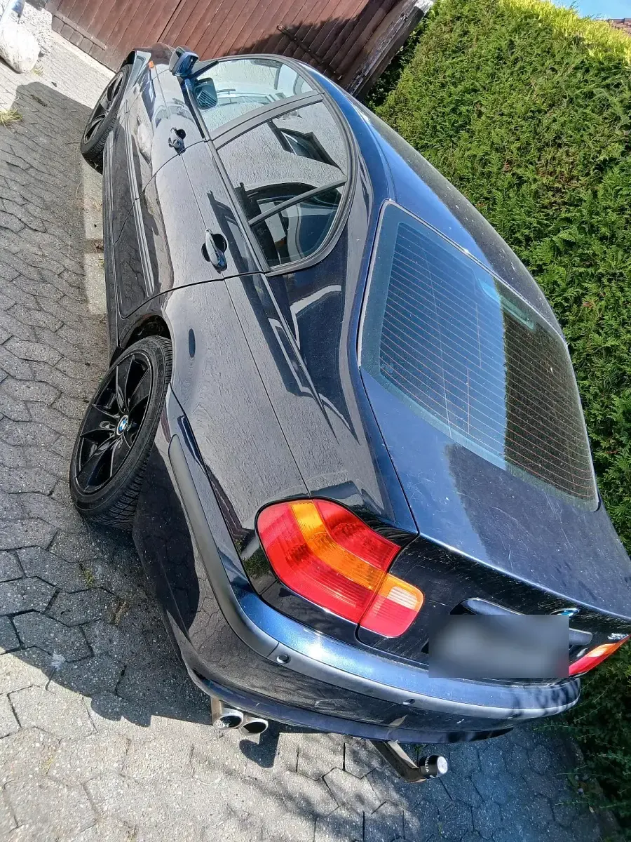 Gebraucht BMW 318 143 PS (105 kW) 2005 Blau Limousine