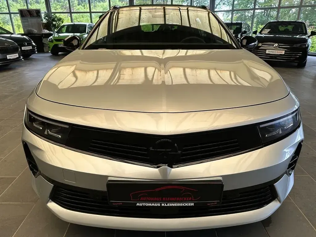 Gebraucht Opel Astra 131 PS (96 kW) 2025 Grau Kleinwagen