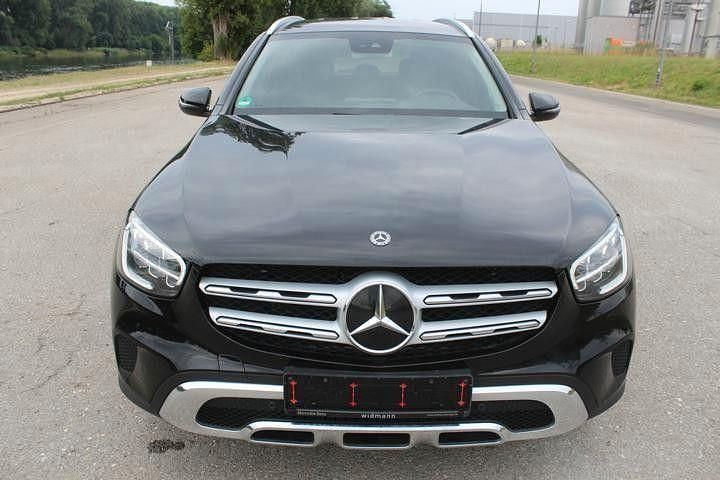 Gebraucht Mercedes GLC200 197 PS (144 kW) 2020 Schwarz SUV