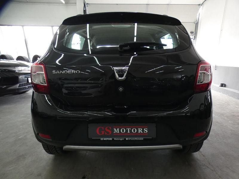 Gebraucht Dacia Sandero Prestige 90 PS (66 kW) 2013 Schwarz Limousine