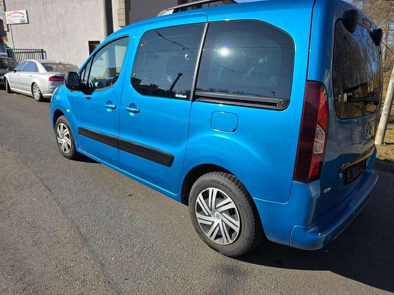 Gebraucht Citroën Berlingo 92 PS (67 kW) 2012 Blau Van / Kleinbus