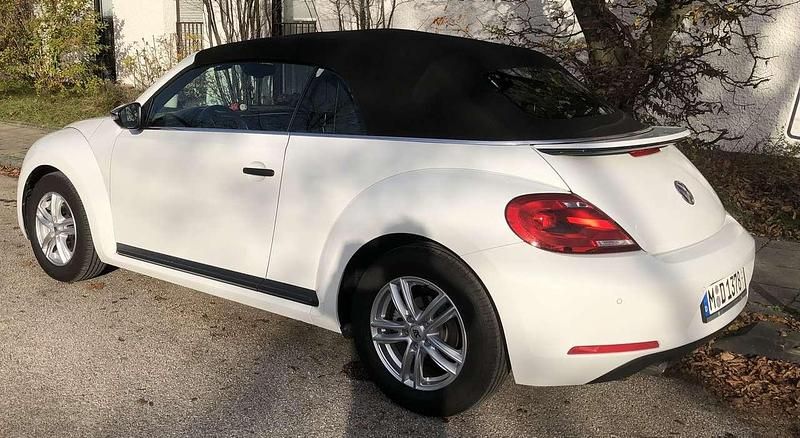 Gebraucht VW Beetle Basis 105 PS (77 kW) 2016 Weiß Kleinwagen