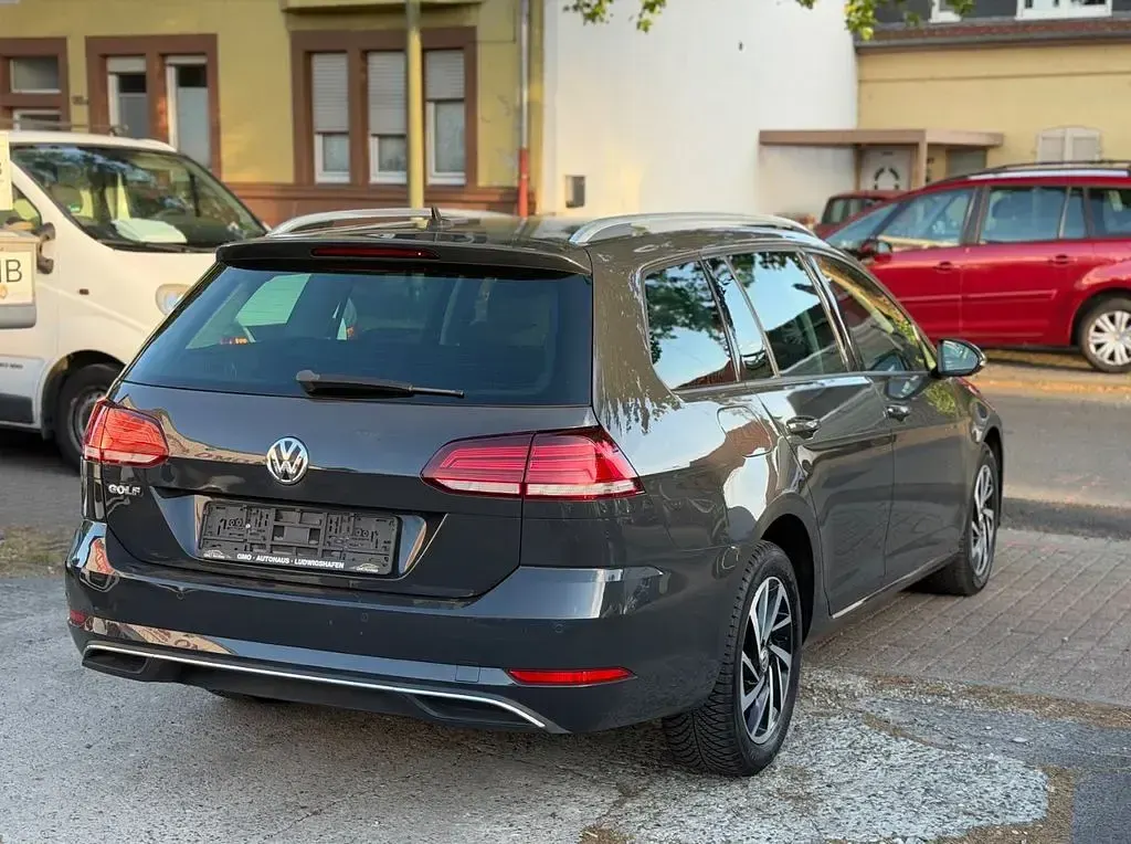 Gebraucht VW Golf VII Join 116 PS (85 kW) 2019 Grau Kombi