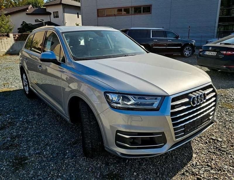Grau Gebraucht 2017 Audi Q7 SUV | 32.300 € (Superpreis) - Bild 1/4