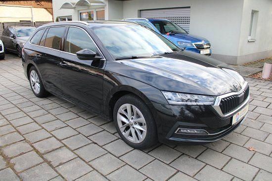 Gebraucht Skoda Octavia Style 150 PS (110 kW) 2022 Blackmagic (metallic) Kombi