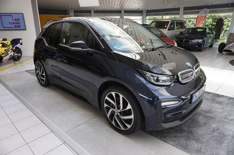Blau Gebraucht 2018 BMW i3 Comfort Edition Kleinwagen | 14.990 € (Fairer Preis) - Bild 1/4