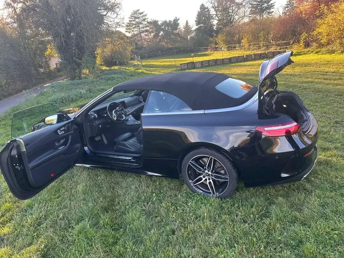 Gebraucht Mercedes E450 AMG line 367 PS (269 kW) 2019 Schwarz Cabrio
