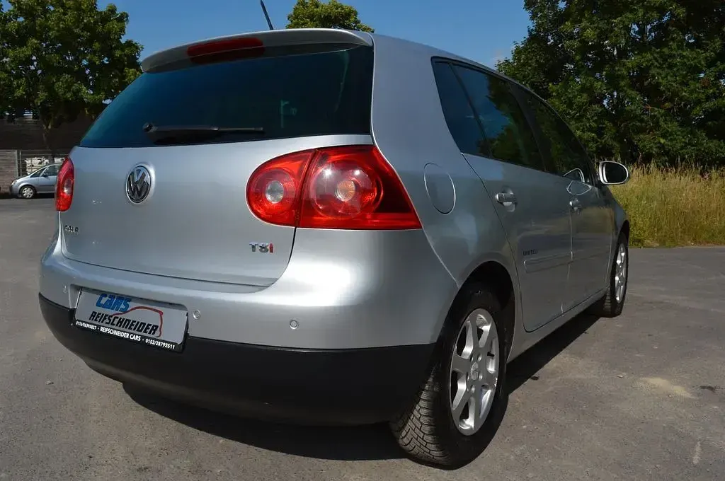 Gebraucht VW Golf VI United 140 PS (102 kW) 2008 Silber Kleinwagen