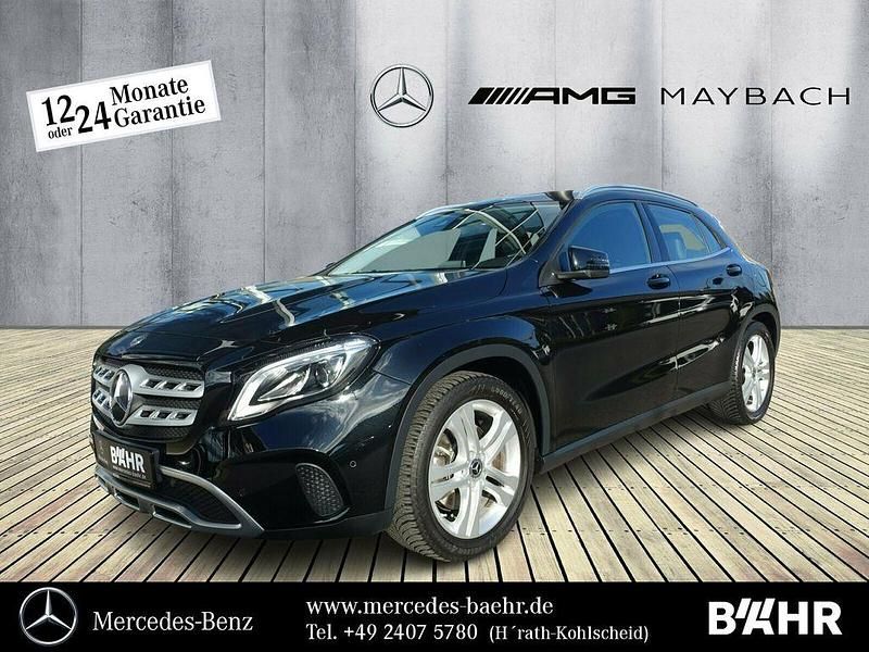 Lack kosmosschwarz Gebraucht 2019 Mercedes GLA250 Urban SUV | 25.850 € (Fairer Preis) - Bild 1/4
