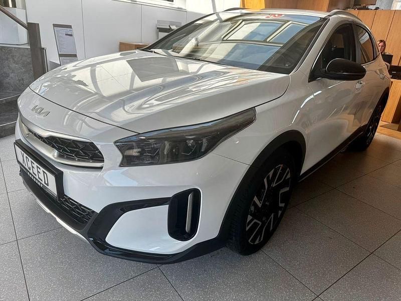Neu Kia XCeed 150 PS (110 kW) 2026 Weiß SUV