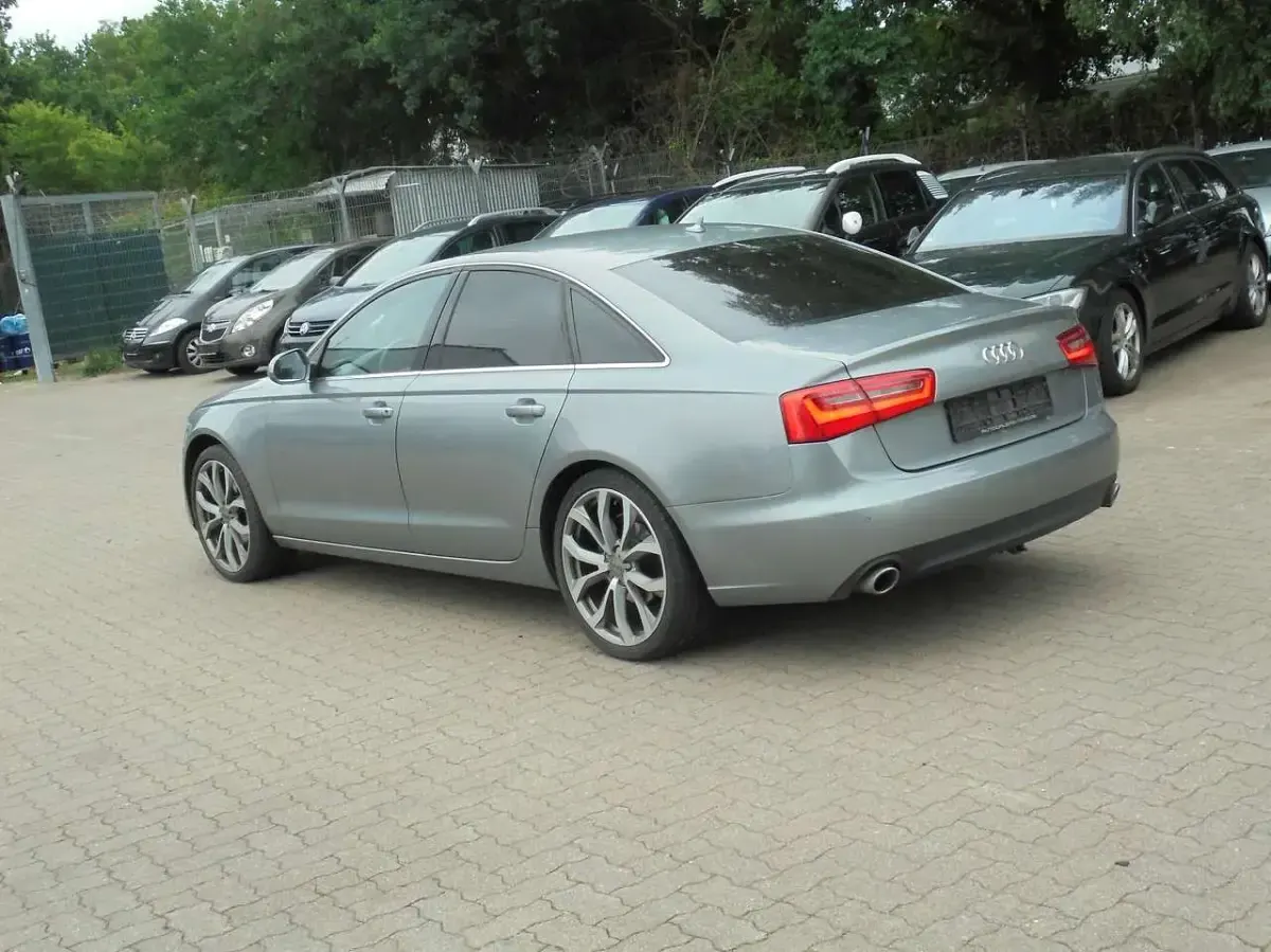 Gebraucht Audi A6 204 PS (150 kW) 2011 Quarzgrau metallic Limousine