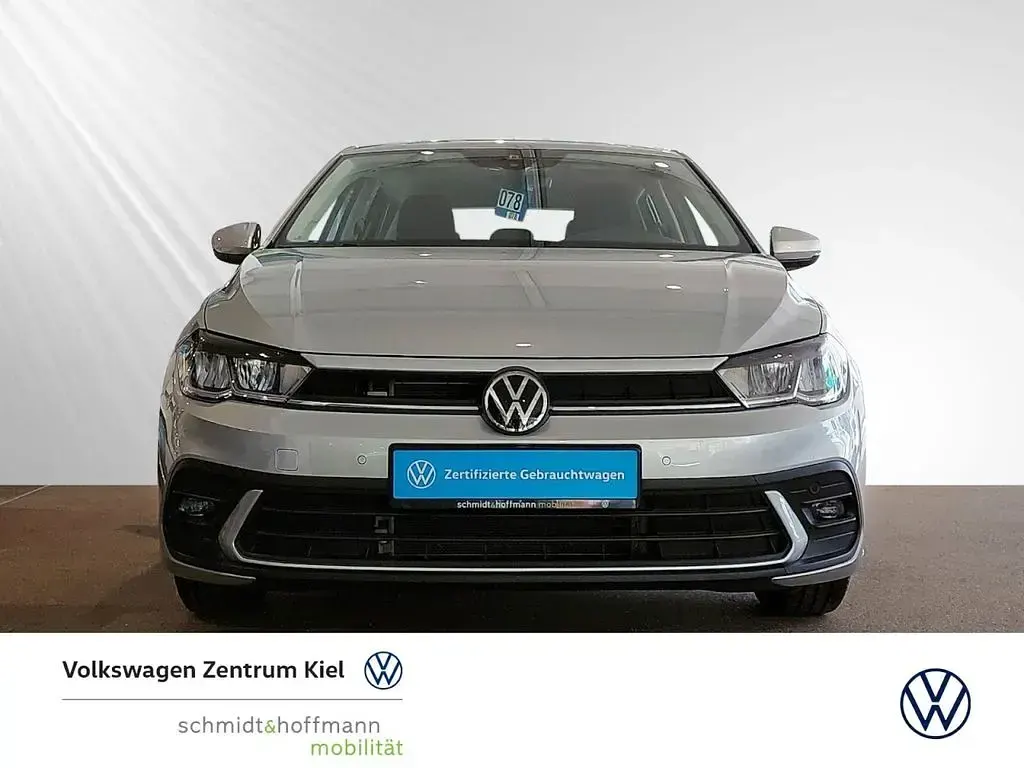 Gebraucht VW Polo Life 95 PS (69 kW) 2023 Silber Kleinwagen