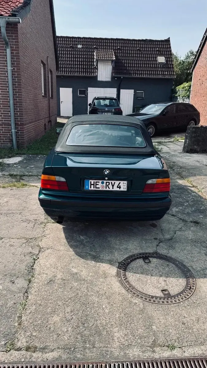 Gebraucht BMW 320 Cabriolet 150 PS (110 kW) 1996 Grün Cabrio