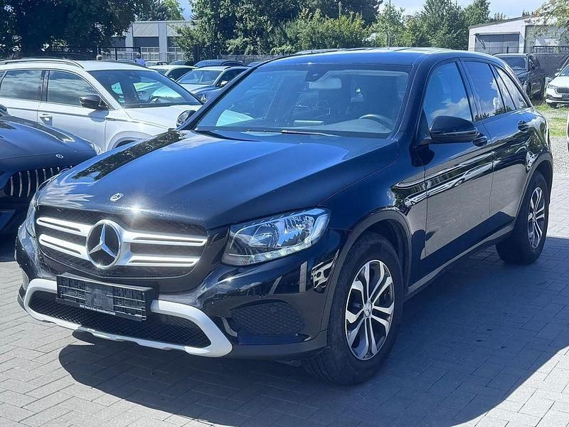 Schwarz Gebraucht 2018 Mercedes GLC220 SUV | 21.990 € (Guter Preis) - Bild 1/4