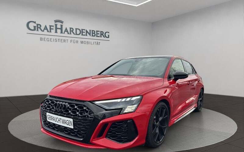 Rot Gebraucht 2021 Audi RS3 Sportback Sport Kleinwagen | 54.900 € - Bild 1/4