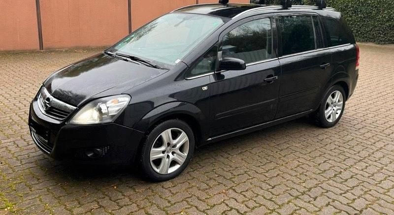 Schwarz Gebraucht 2008 Opel Zafira Van / Kleinbus | 3.800 € (Teuer) - Bild 1/4
