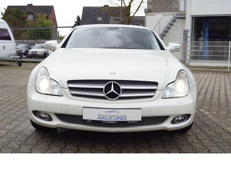 Gebraucht Mercedes CLS350 272 PS (200 kW) 2010 Weiß Limousine